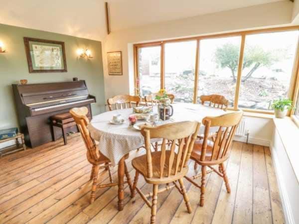 Bryn Y Bwyd Farm House บาร์มัธ ภายนอก รูปภาพ